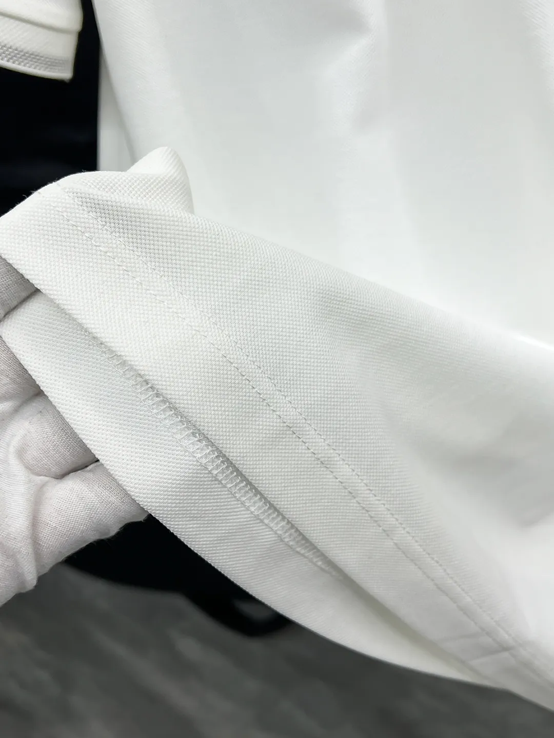 Z 2026ss New Arrival Classic logo Polo ！Classic ，Premium ！ ， ，Quality / ， ！ 100% ， ，Breathable ， ！ Classic LOGO ， ，LOGO ， ， Classic ！ ， ， LOW ， Versatile Polo ！ ：Black White Size：M-3xl